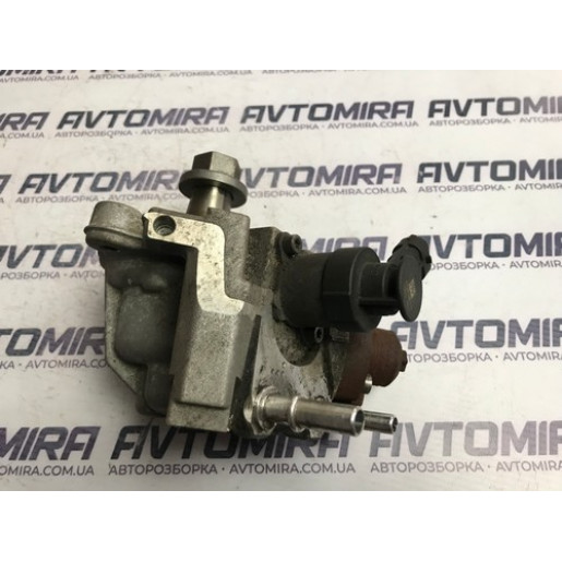 Топливный насос ТНВД Peugeot 308 1.6BlueHDI 2013-2021 0445010739